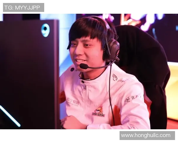 FPX在冠军杯积分榜中以53分稳居第一展现强劲实力